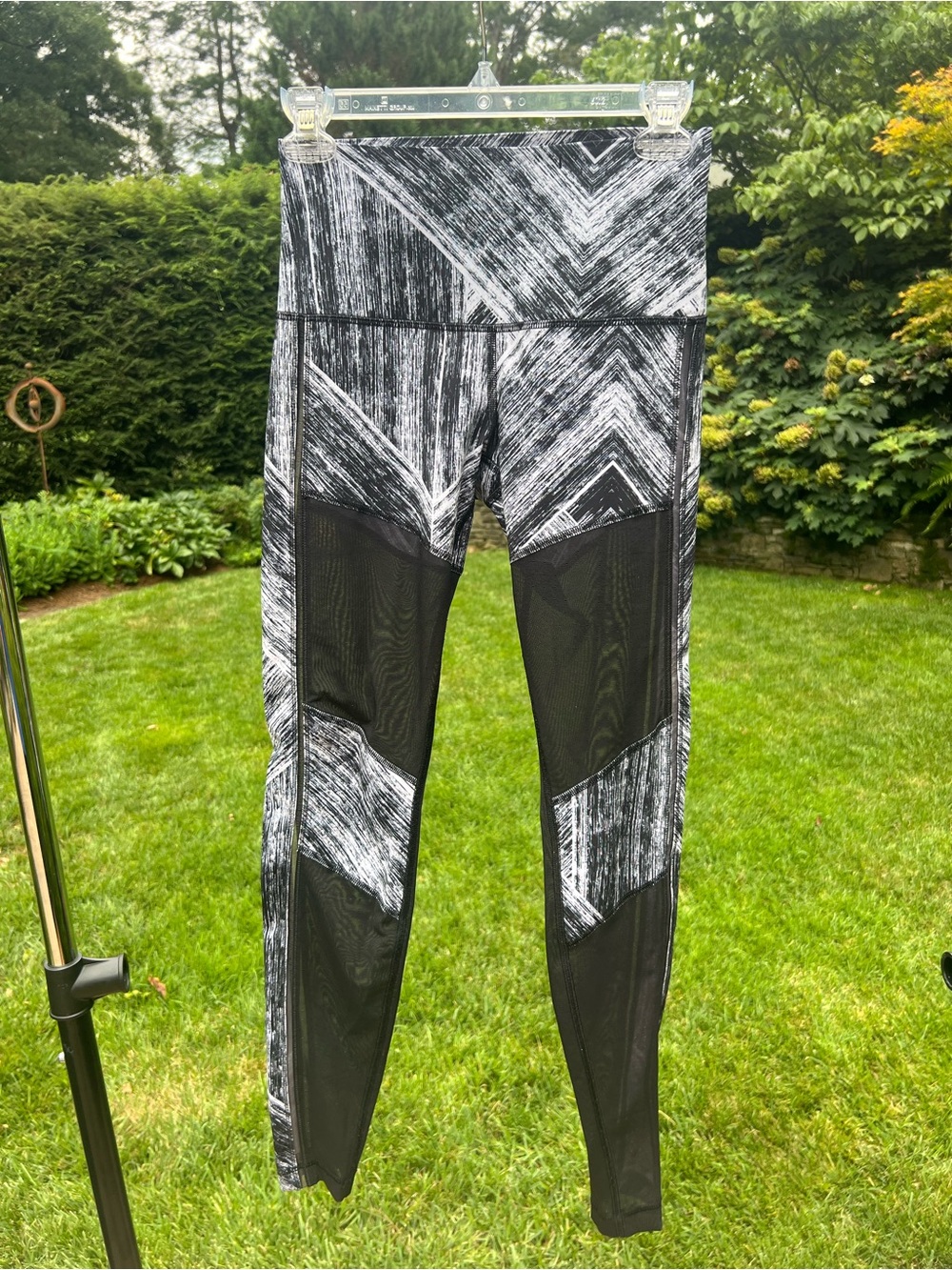 lululemon athletica Black and White Patterned Mesh-Panel Leggings